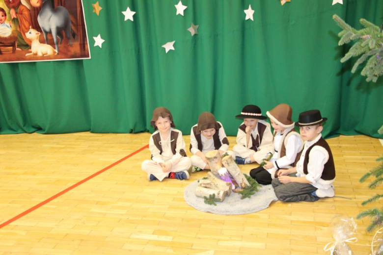 Świąteczny klimat zagościł w Szkole Podstawowej w Ujeździe Górnym