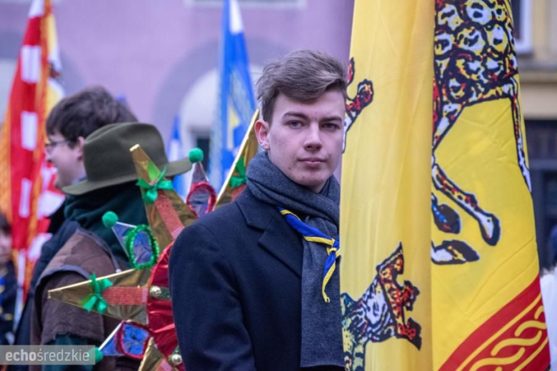 Barwny Orszak Trzech Króli przeszedł średzkimi ulicami