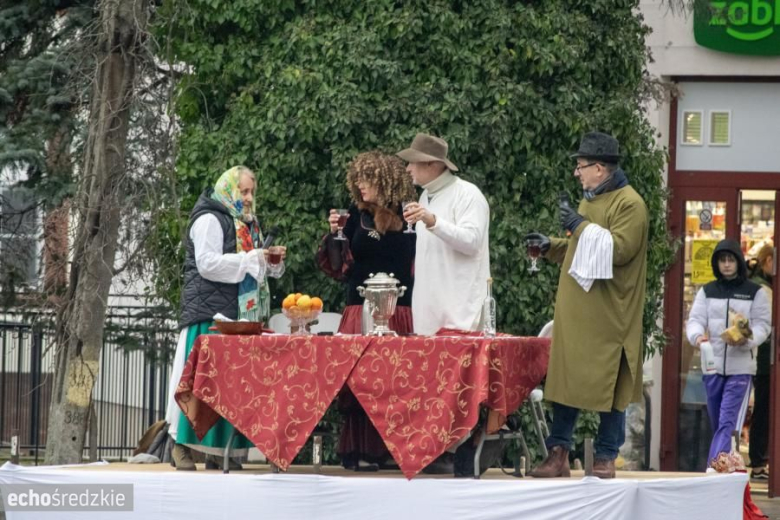 Barwny Orszak Trzech Króli przeszedł średzkimi ulicami