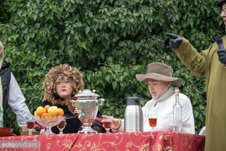 Barwny Orszak Trzech Króli przeszedł średzkimi ulicami