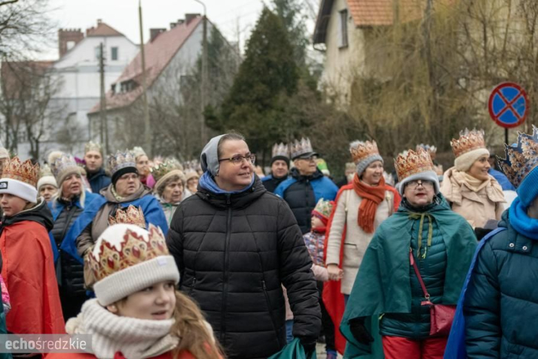 Barwny Orszak Trzech Króli przeszedł średzkimi ulicami