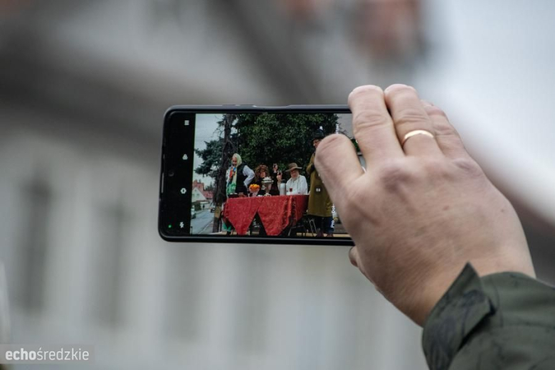 Barwny Orszak Trzech Króli przeszedł średzkimi ulicami