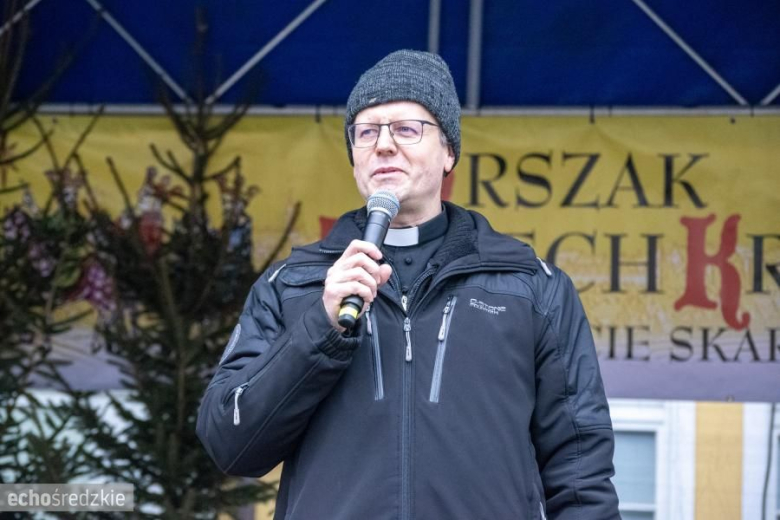 Barwny Orszak Trzech Króli przeszedł średzkimi ulicami