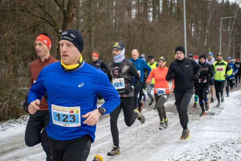 Biegacze kolejny raz rywalizowali podczas Biegu Walentynkowego w Wilkszynie