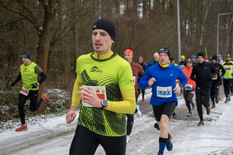 Biegacze kolejny raz rywalizowali podczas Biegu Walentynkowego w Wilkszynie
