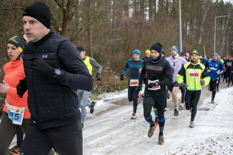 Biegacze kolejny raz rywalizowali podczas Biegu Walentynkowego w Wilkszynie
