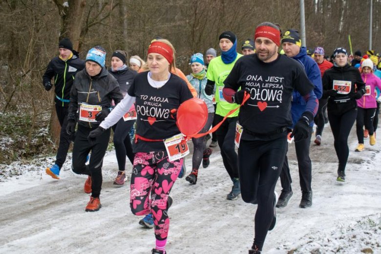 Biegacze kolejny raz rywalizowali podczas Biegu Walentynkowego w Wilkszynie