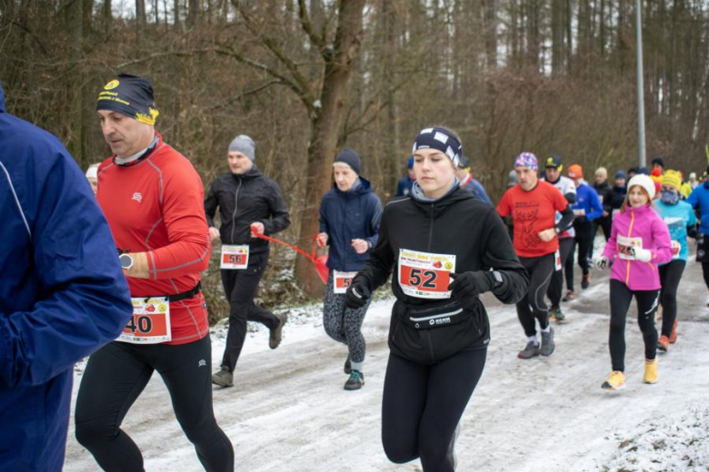 Biegacze kolejny raz rywalizowali podczas Biegu Walentynkowego w Wilkszynie