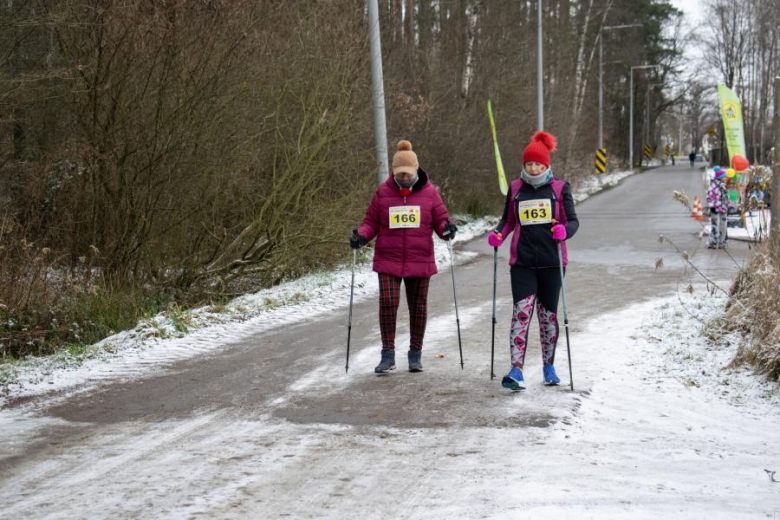 Biegacze kolejny raz rywalizowali podczas Biegu Walentynkowego w Wilkszynie