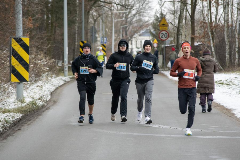 Biegacze kolejny raz rywalizowali podczas Biegu Walentynkowego w Wilkszynie