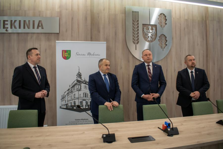 Podpisanie umowy na budowę oczyszczalni ścieków w gminie Miękinia