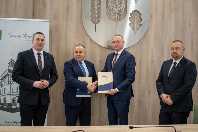 Podpisanie umowy na budowę oczyszczalni ścieków w gminie Miękinia