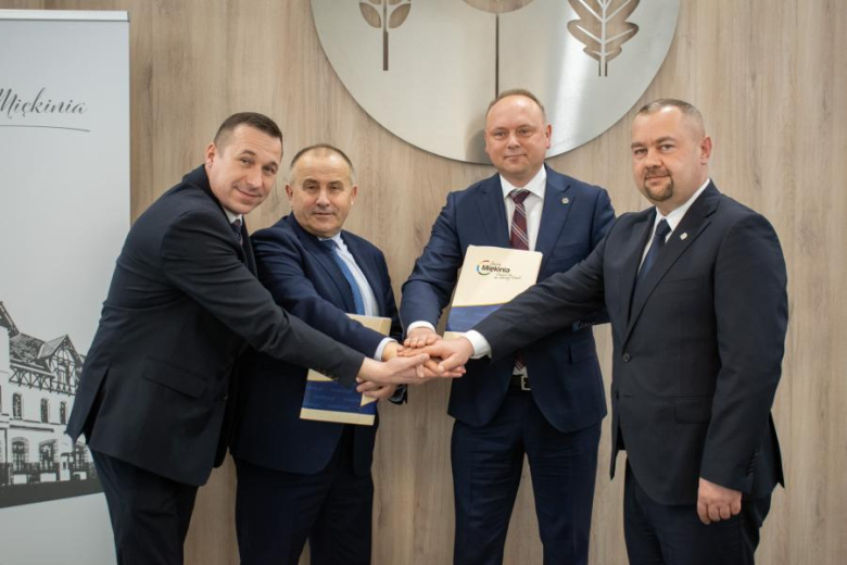 Podpisanie umowy na budowę oczyszczalni ścieków w gminie Miękinia