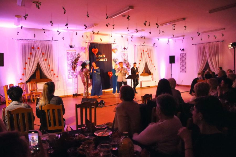 Gminny Dzień Kobiet w Ujeździe Górnym