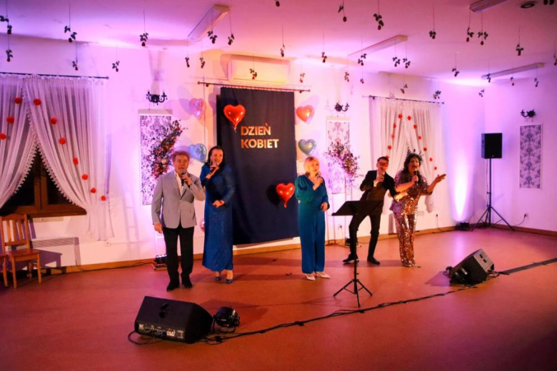 Gminny Dzień Kobiet w Ujeździe Górnym