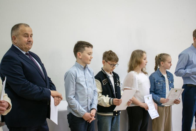 Wręczenie listów gratulacyjnych dla stypendystów