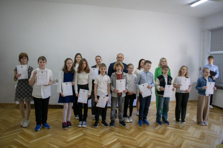 Wręczenie listów gratulacyjnych dla stypendystów