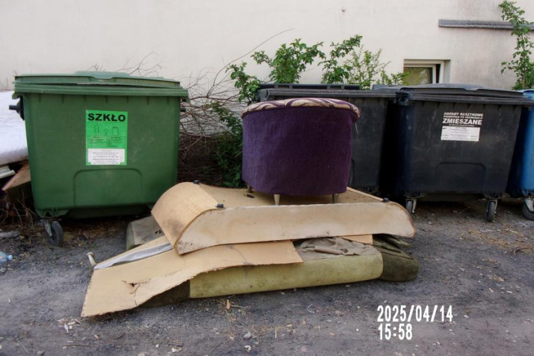 Kolejny przykład zaśmiecania