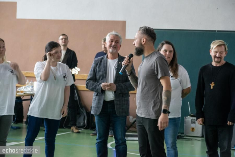 „Carmen w Rekordzie – Polski dla Emilki”