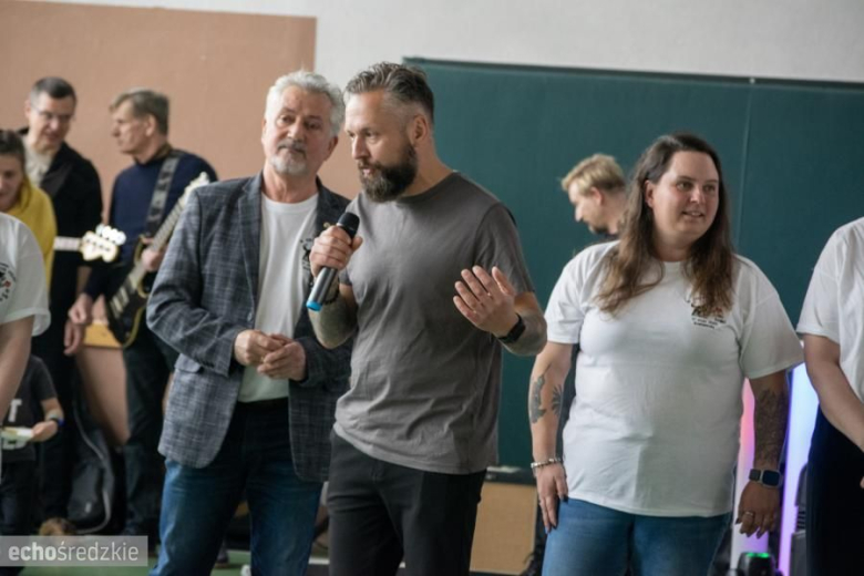 „Carmen w Rekordzie – Polski dla Emilki”