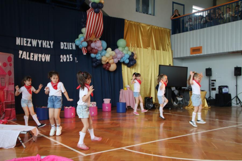 "Niezwykły Dzień Talentów"