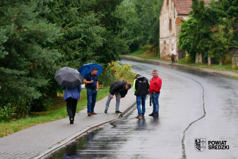 Dziś w Gmina Udanin odbył się odbiór zakończonych prac przy przebudowie dróg powiatowych