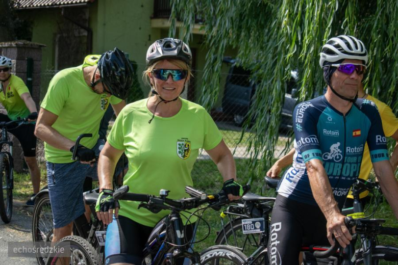 W samo południe w Środzie Śląskiej wystartował wyjątkowy 24h Maraton Rowerowy