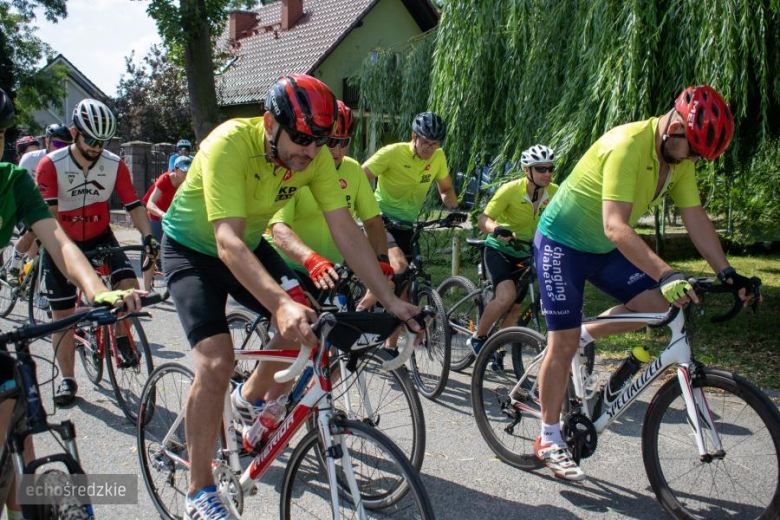 W samo południe w Środzie Śląskiej wystartował wyjątkowy 24h Maraton Rowerowy