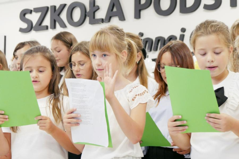 Pierwszy dzwonek w placówkach z terenu gminy Środa Śląska