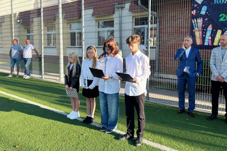 Pierwszy dzwonek w placówkach z terenu gminy Środa Śląska