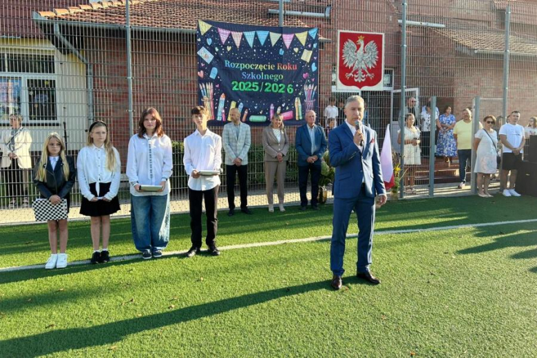 Pierwszy dzwonek w placówkach z terenu gminy Środa Śląska