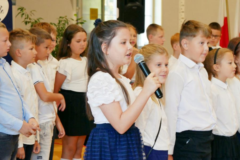 Pierwszy dzwonek w placówkach z terenu gminy Środa Śląska