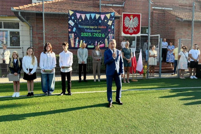 Pierwszy dzwonek w placówkach z terenu gminy Środa Śląska