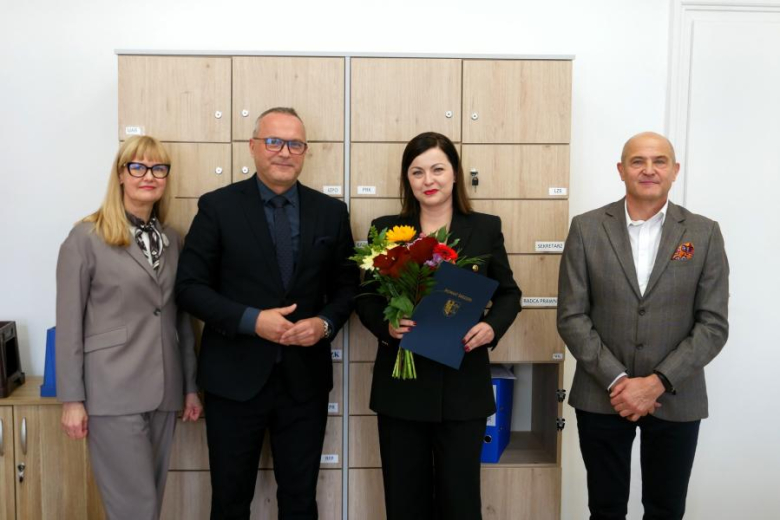 Nagrody dla nauczycieli z powiatu średzkiego rozdane