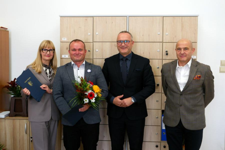 Nagrody dla nauczycieli z powiatu średzkiego rozdane