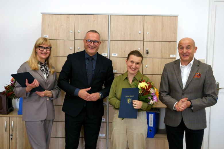 Nagrody dla nauczycieli z powiatu średzkiego rozdane