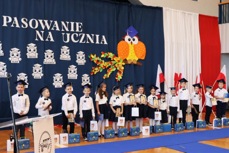 Pasowanie pierwszoklasistów