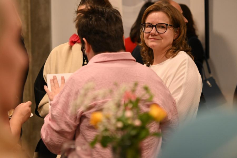 "Skrzydła, których nie widać"