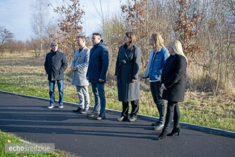 Nowa ścieżka wizytowana przez przedstawicieli Urzędu Miejskiego, samorządu i dewelopera