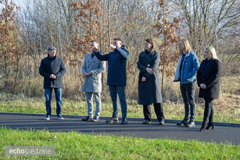 Nowa ścieżka wizytowana przez przedstawicieli Urzędu Miejskiego, samorządu i dewelopera