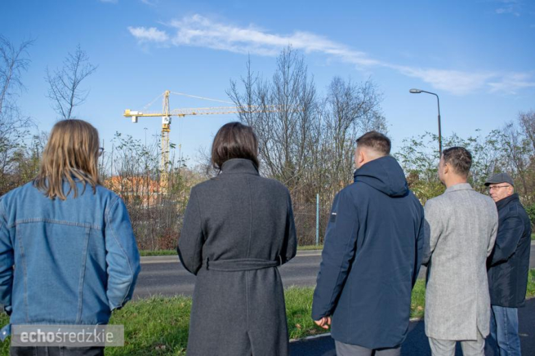 Nowa ścieżka wizytowana przez przedstawicieli Urzędu Miejskiego, samorządu i dewelopera