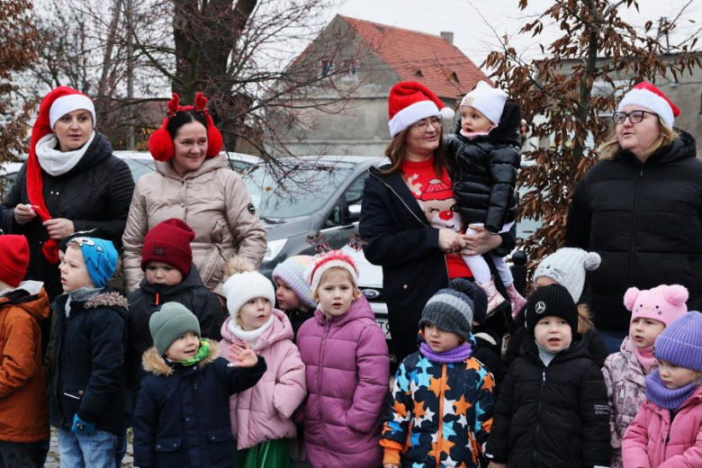 Uroczyste rozświetlenie świątecznej choinki