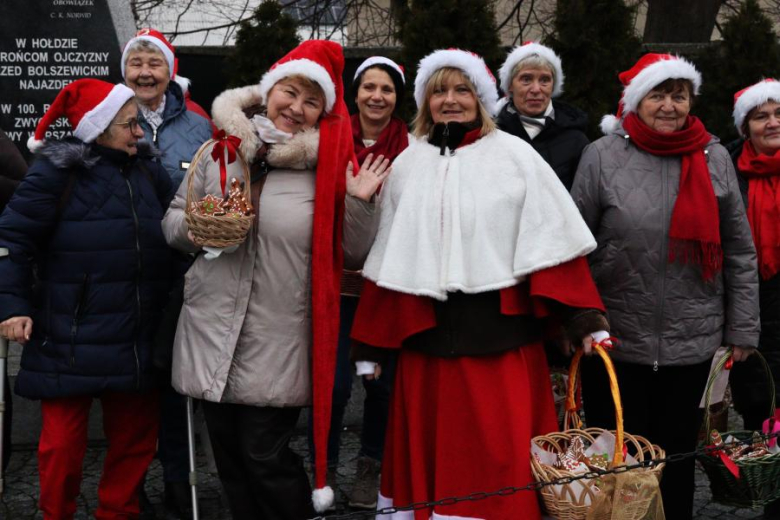 Uroczyste rozświetlenie świątecznej choinki