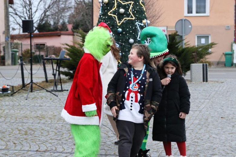 Uroczyste rozświetlenie świątecznej choinki