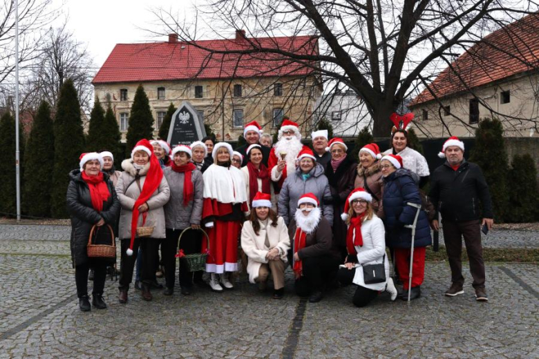Uroczyste rozświetlenie świątecznej choinki