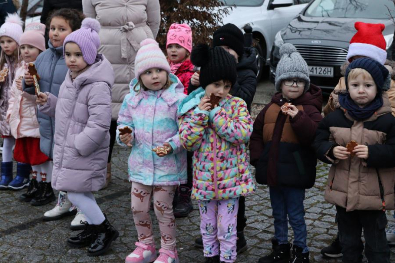 Uroczyste rozświetlenie świątecznej choinki