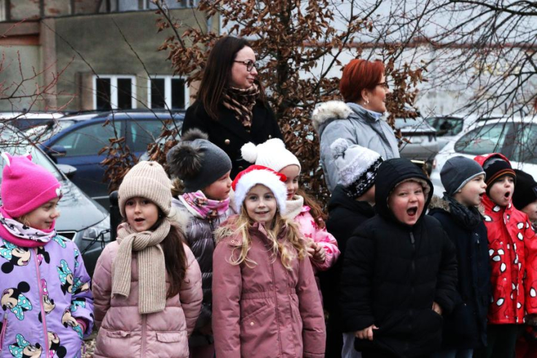 Uroczyste rozświetlenie świątecznej choinki