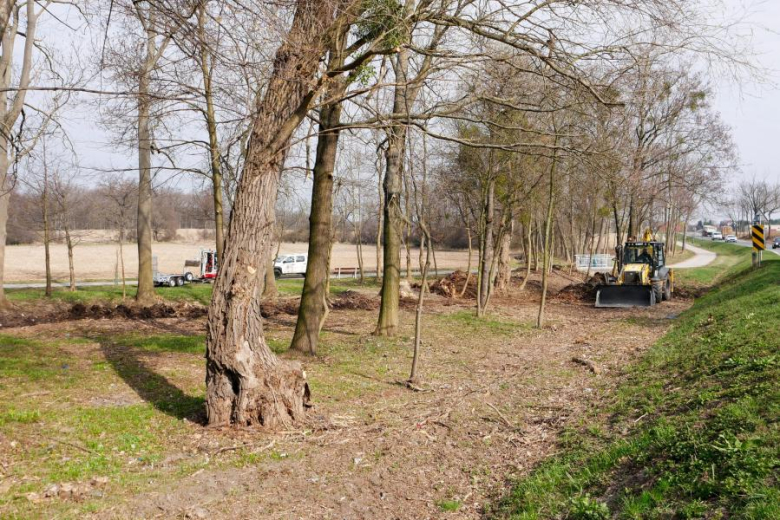 W ramach inwestycji powstaną m.in. miejsca odpoczynku, oświetlenie solarne, stacje naprawy