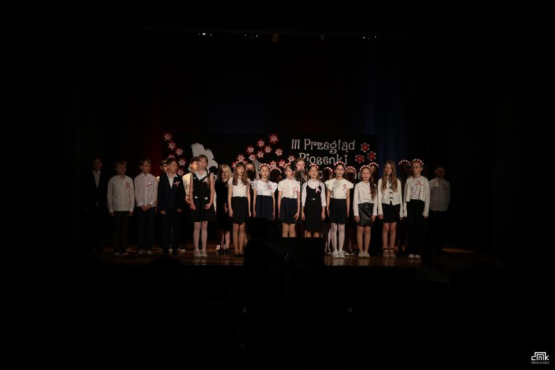 Patriotyczne dźwięki w średzkim Domu Kultury