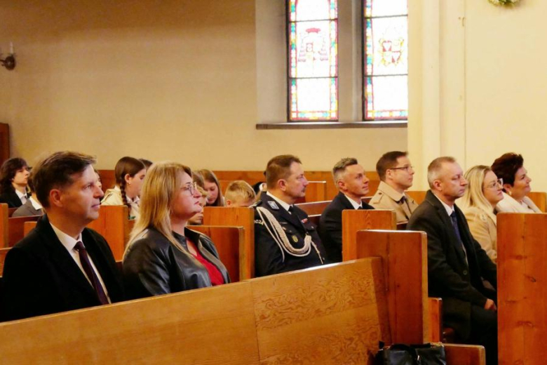 Wyjątkowa uroczystość odbyła się w Szkole Podstawowej nr 1 w Środzie Śląskiej